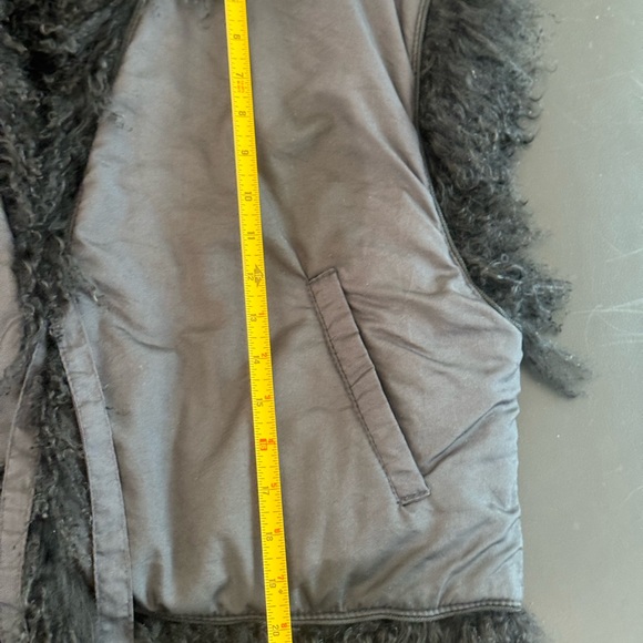 Women's Black vintage Mongolian lamb reversible vest with pockets - Picture 9 of 13